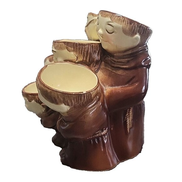 Weiss Friar Chucky 6 Egg Holder Made In Brazil - Picture 4 of 8
